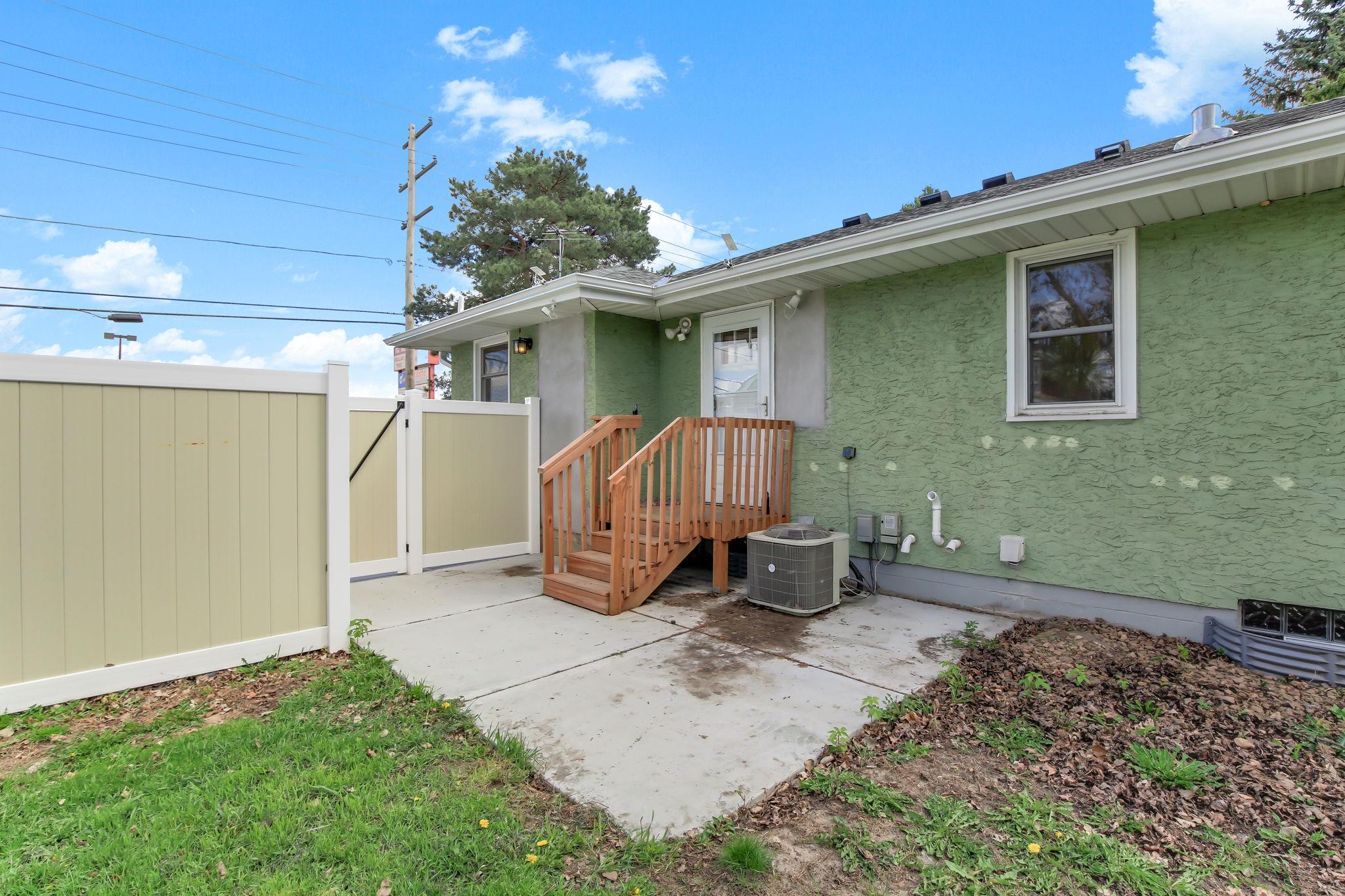 159 County Rd C2 West Roseville, MN 55113 - Photo 29 of 31 Gallery Image 29