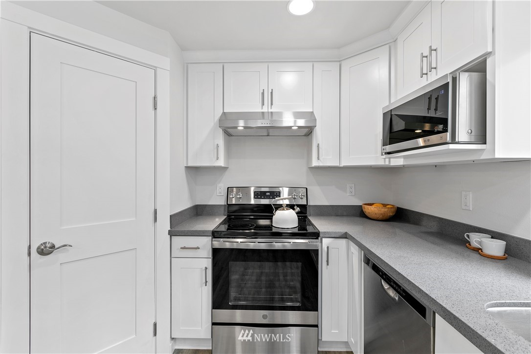 17805 Southeast 144th Street Renton, WA 98059 - Photo 11 of 40