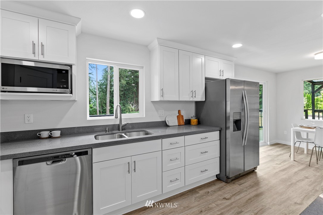 17805 Southeast 144th Street Renton, WA 98059 - Photo 10 of 40