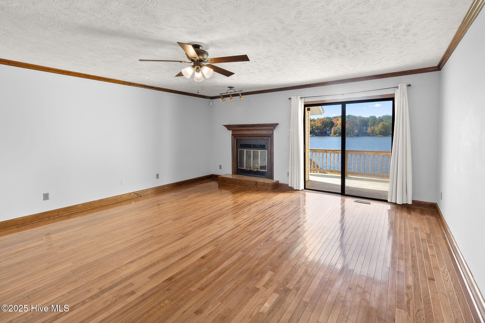 484 Lands End Road Fayetteville, NC 28314 - Photo 21 of 45 19-web-or-mls-2B5A3594
