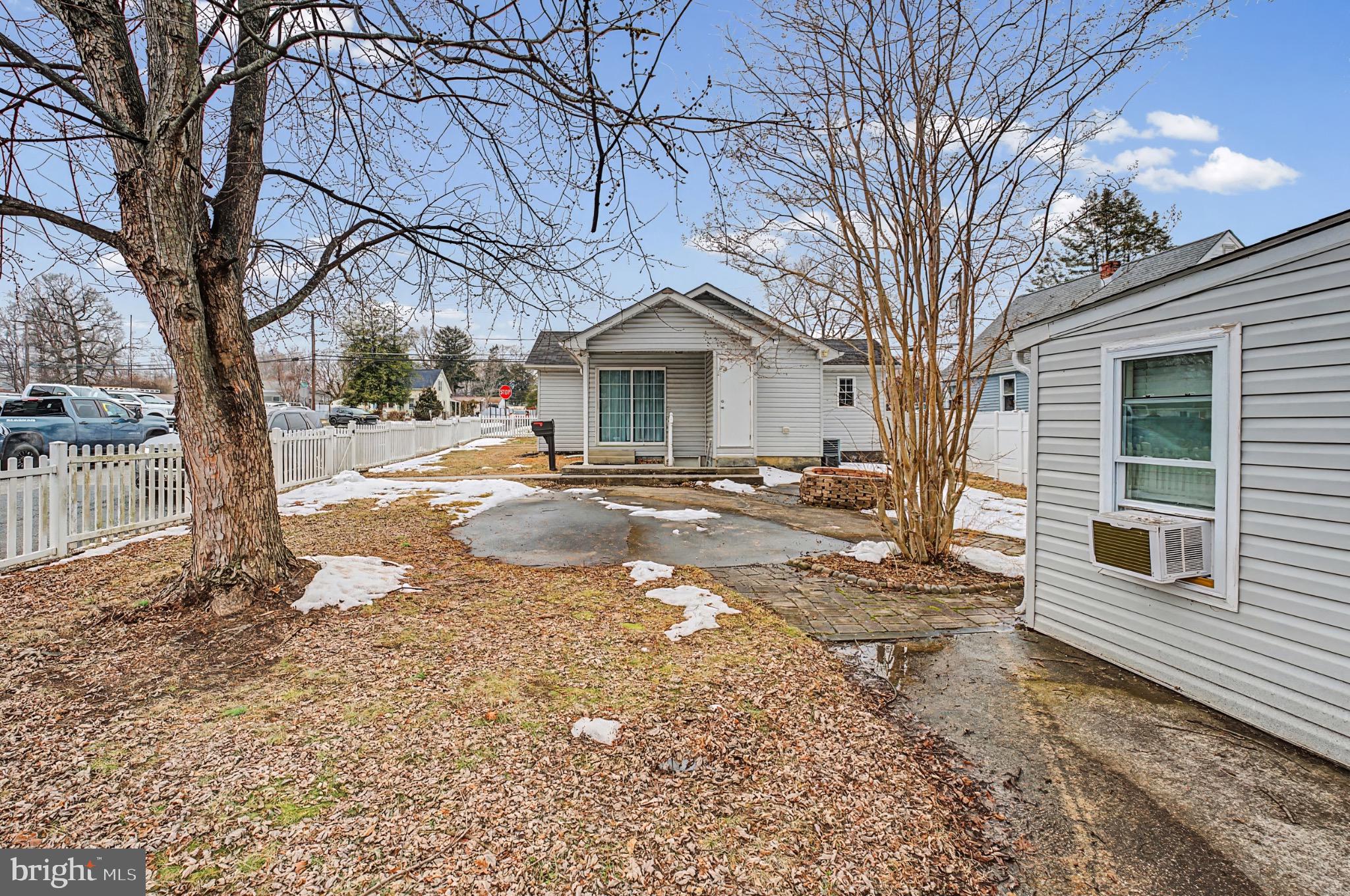 339 Edmund Street Aberdeen, MD 21001 - Photo 8 of 30 Charming home with spacious outdoor potential.