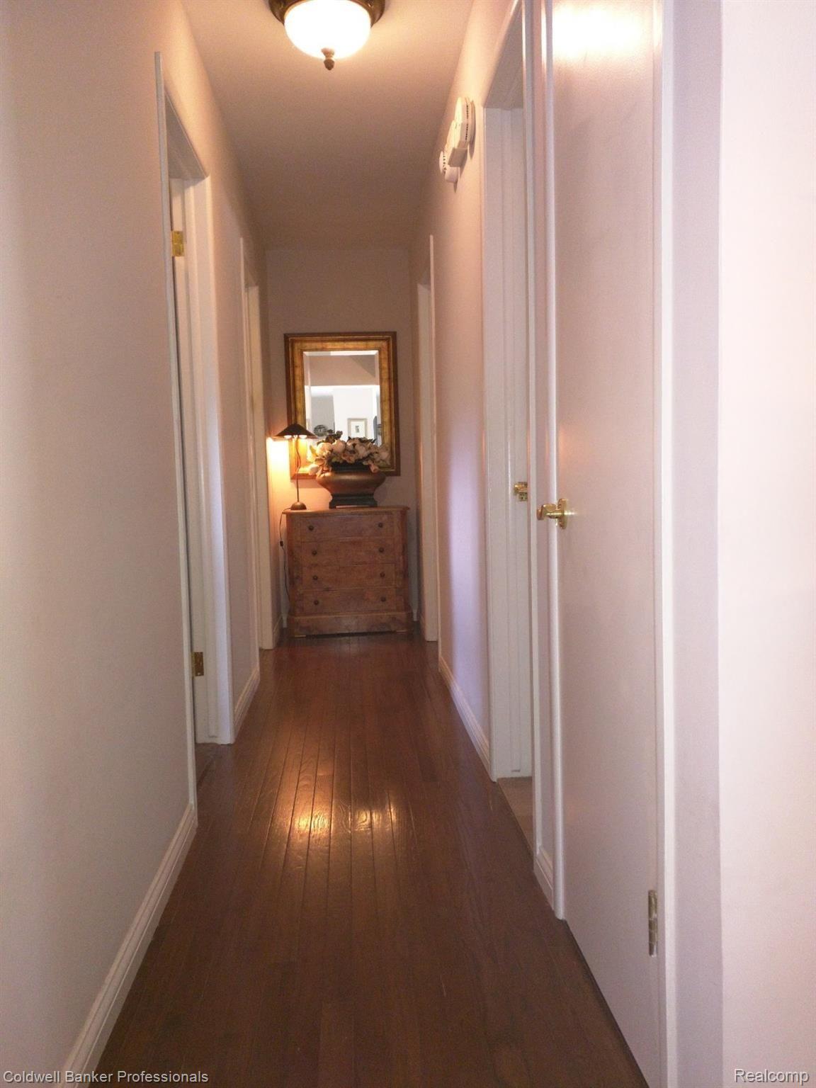 800 South Cranbrook Road Bloomfield Hills, MI 48301 - Photo 12 of 38 Hall to Bedrooms