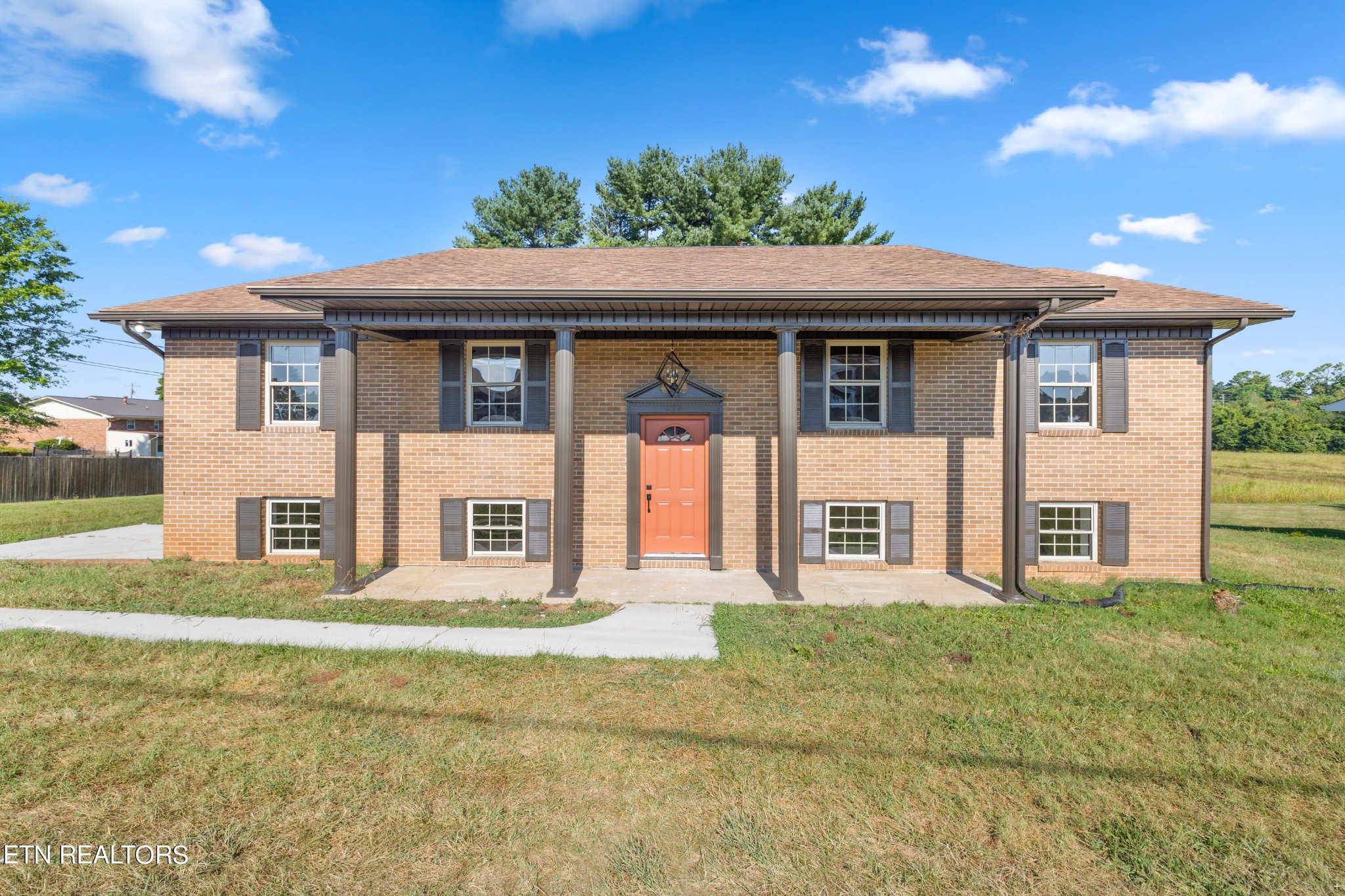 274 St John's Road Morristown, TN 37814 - Photo 1 of 29 Gallery Image 1