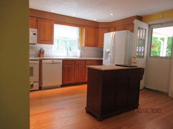 39 Belvidere Road Haverhill, MA 01830 - Photo 10 of 19 Gallery Image 10