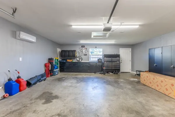 $2,500 | 700 Vintage Drive, Kenner, LA 70065