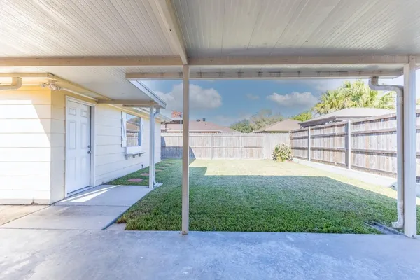 $2,500 | 700 Vintage Drive, Kenner, LA 70065