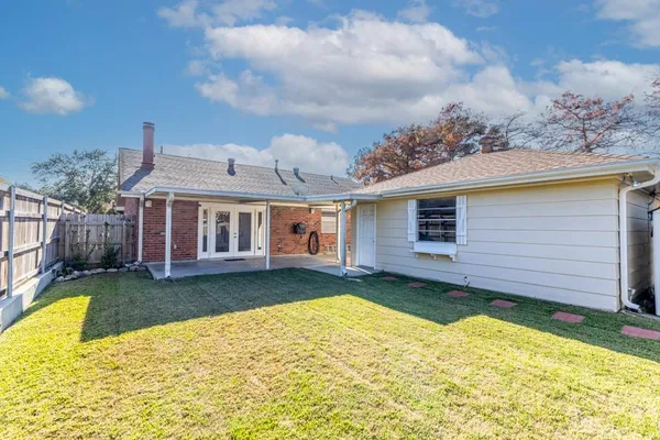 $2,500 | 700 Vintage Drive, Kenner, LA 70065