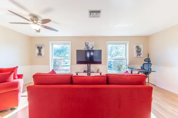 $2,500 | 700 Vintage Drive, Kenner, LA 70065