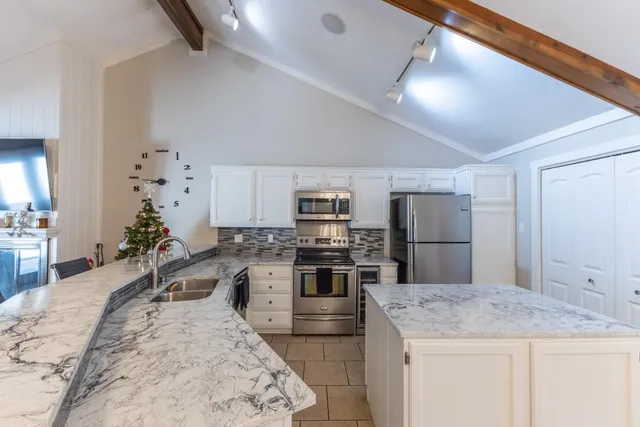 $2,600 | 700 Vintage Drive, Kenner, LA 70065