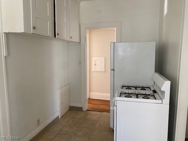 3278 Yorkshire Road Cleveland, OH 44118 - Photo 17 of 21 Gallery Image 17