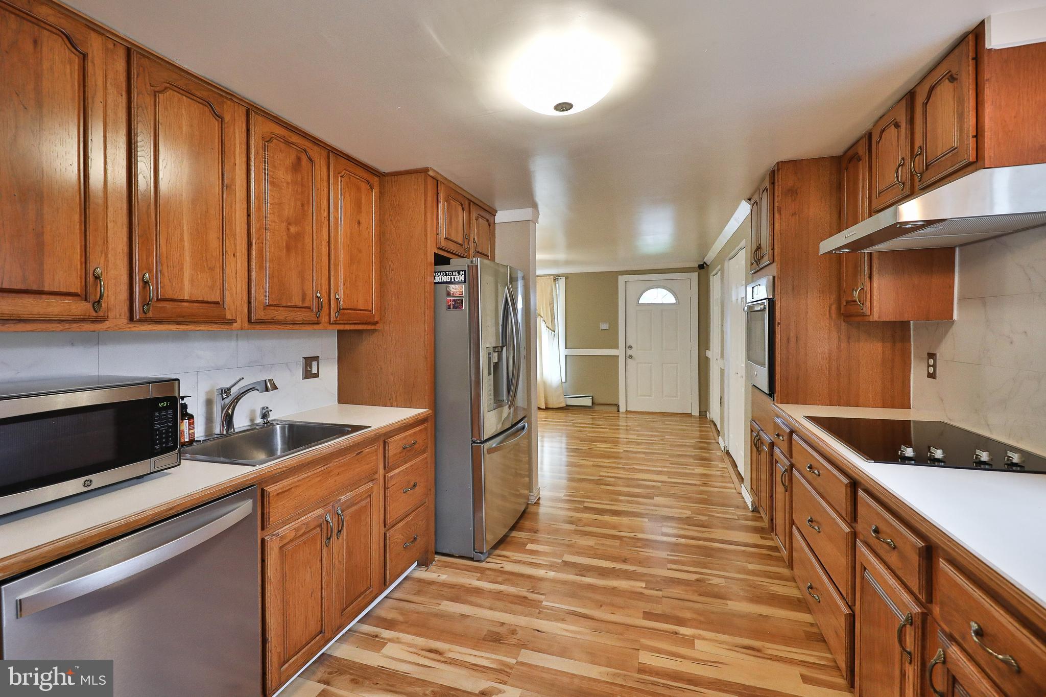 1240 Thomson Road Abington, PA 19001 - Photo 7 of 31 Kitchen