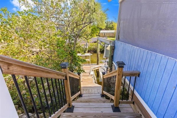 $3,600 | 428 West Klosterman Road, Palm Harbor, FL 34683