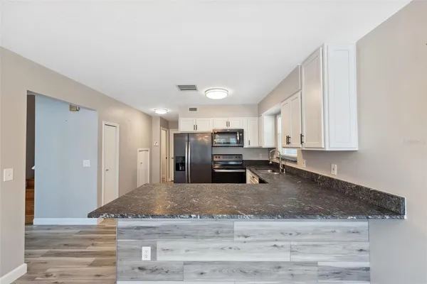 $3,600 | 428 West Klosterman Road, Palm Harbor, FL 34683