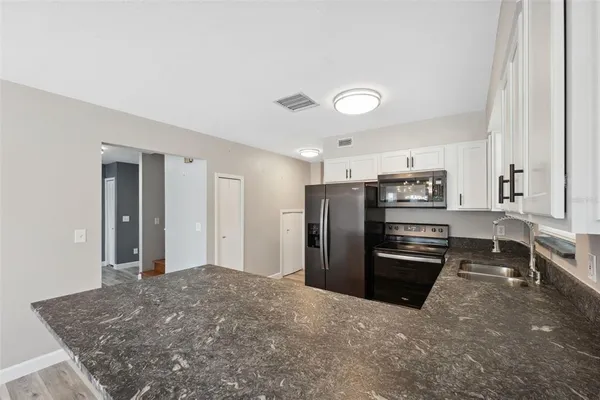 $3,600 | 428 West Klosterman Road, Palm Harbor, FL 34683