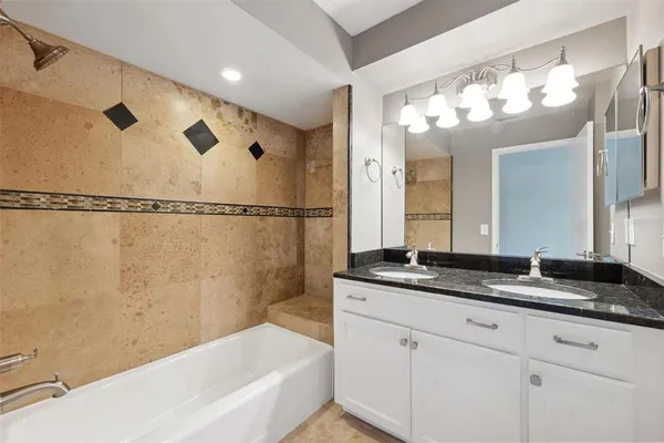 $3,600 | 428 West Klosterman Road, Palm Harbor, FL 34683