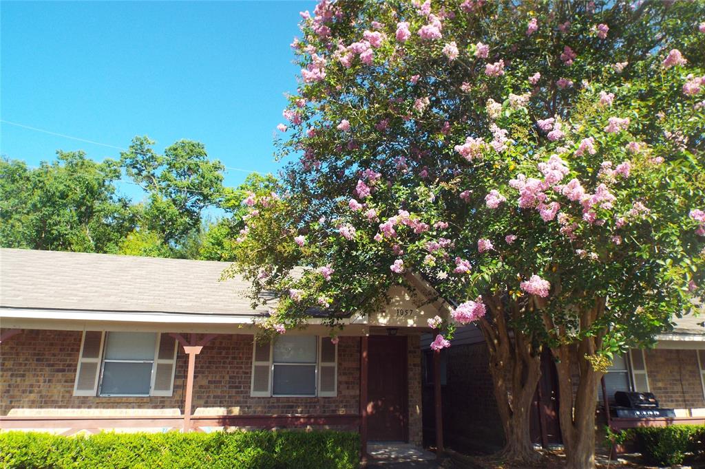 Welcome home to this adorable 2 Bedroom, 1 bath home in quiet community with open concept main living area and small backyard with privacy fence. I love this crape myrtle that meets you at your front door.