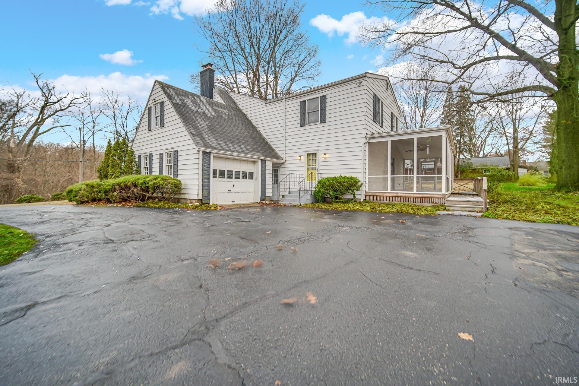 936 Academy Road Culver, IN 46511 - Photo 4 of 35
