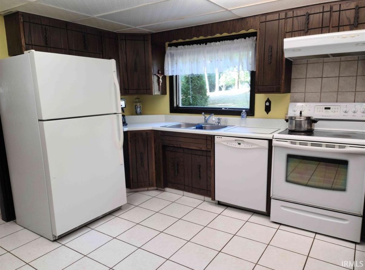 936 Academy Road Culver, IN 46511 - Photo 7 of 32