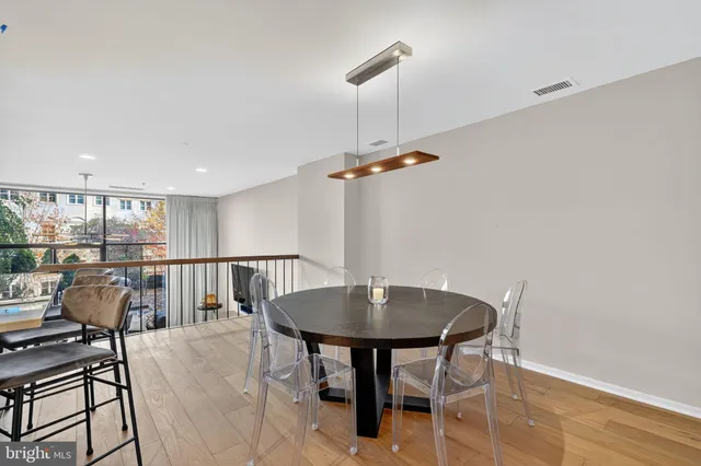 $1,200,000 | 1401 North Oak Street, Unit G5, Arlington, VA 22209