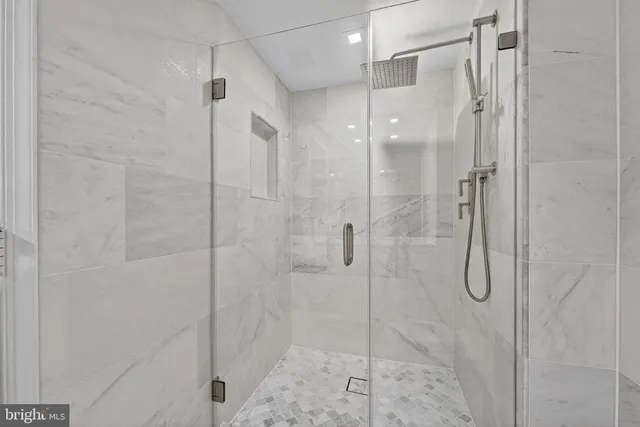 $1,200,000 | 1401 North Oak Street, Unit G5, Arlington, VA 22209