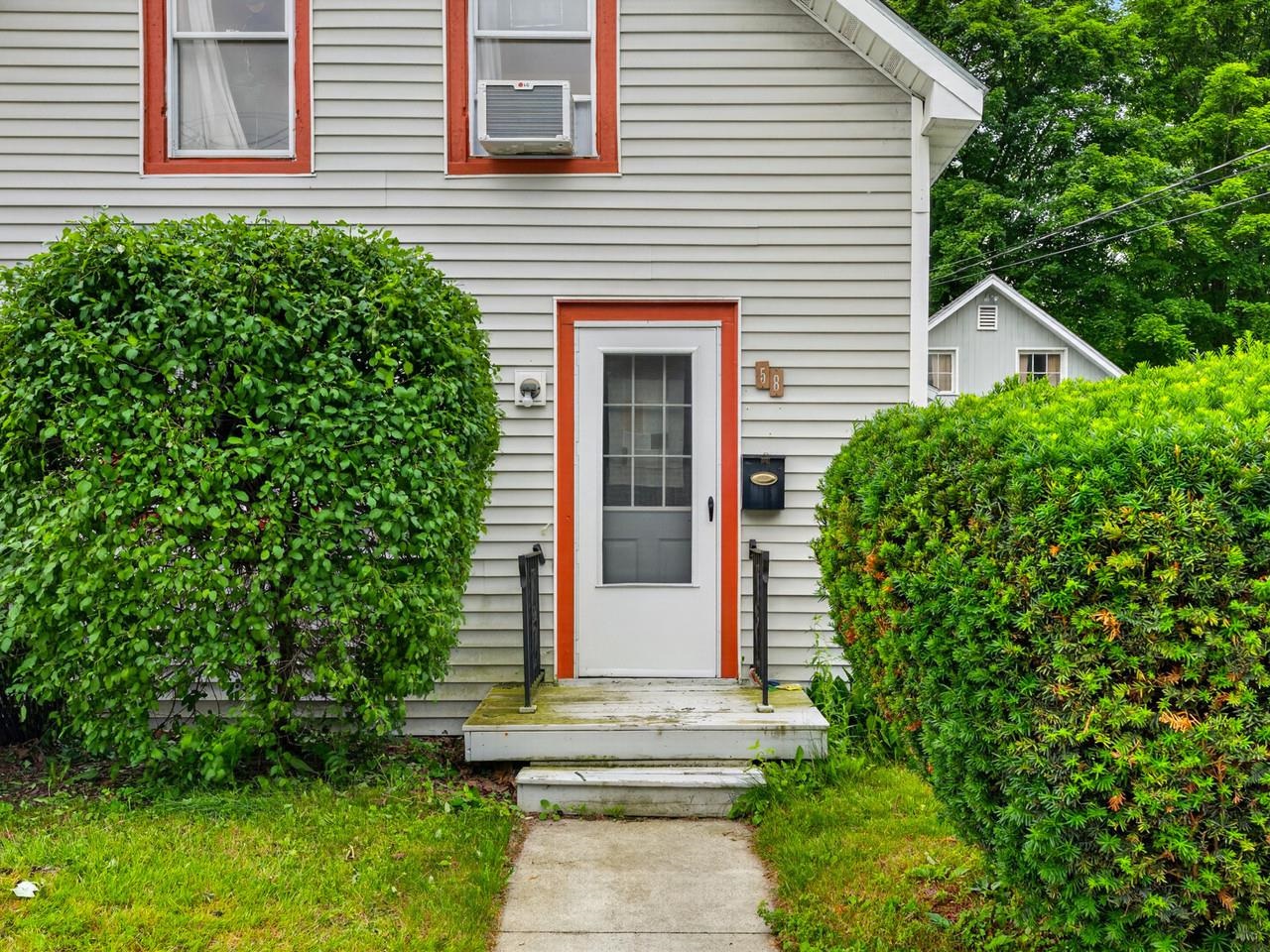 58 Nason Street St. Albans, VT 05478 - Photo 2 of 49