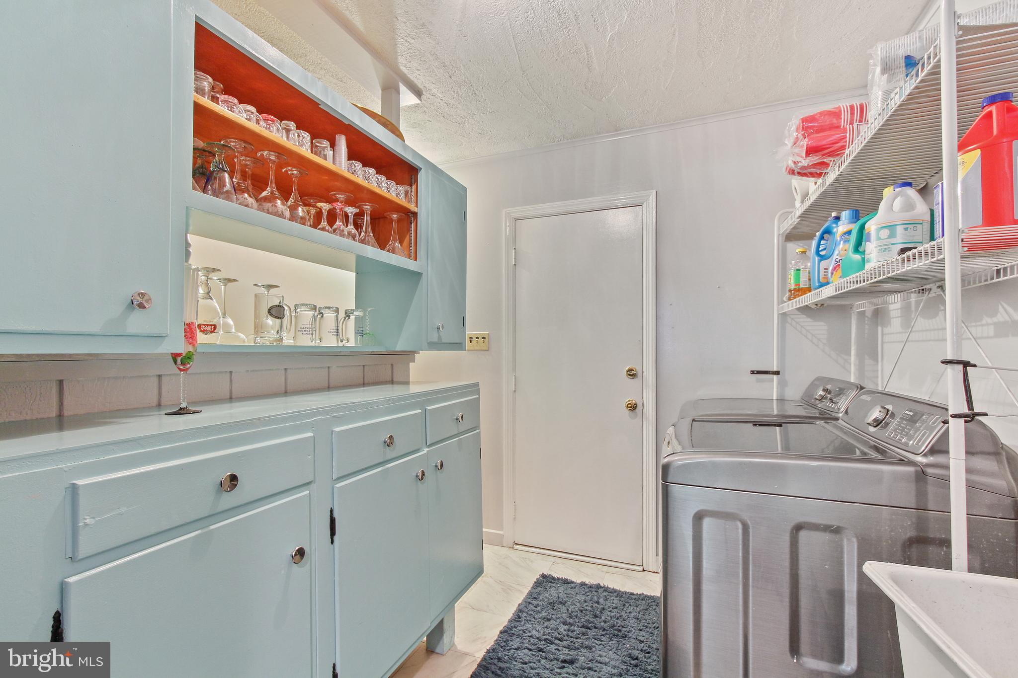 18 Gable Park Road Lancaster, PA 17603 - Photo 24 of 41 Laundry Room