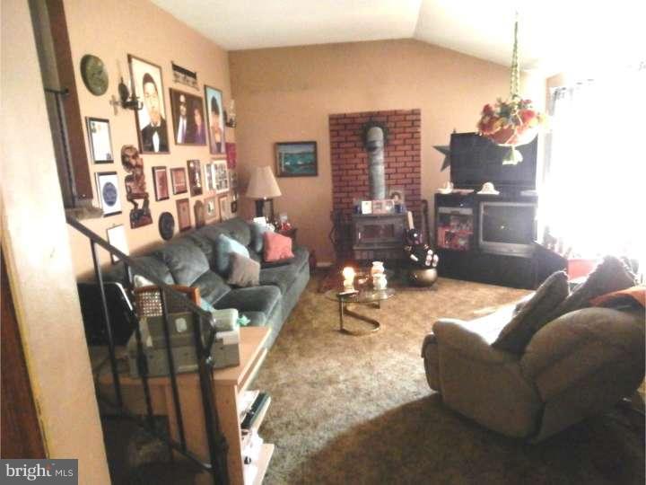 203 Cedarbrook Road Sicklerville, NJ 08081 - Photo 4 of 8 Gallery Image 4