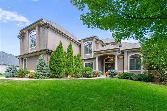 $995,000 | 8541 North Donnelly Avenue, Kansas City, MO 64157