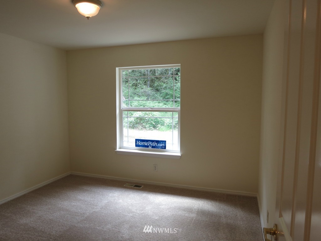26642 Ritter Lane Northeast Kingston, WA 98346 - Photo 13 of 24 Gallery Image 13