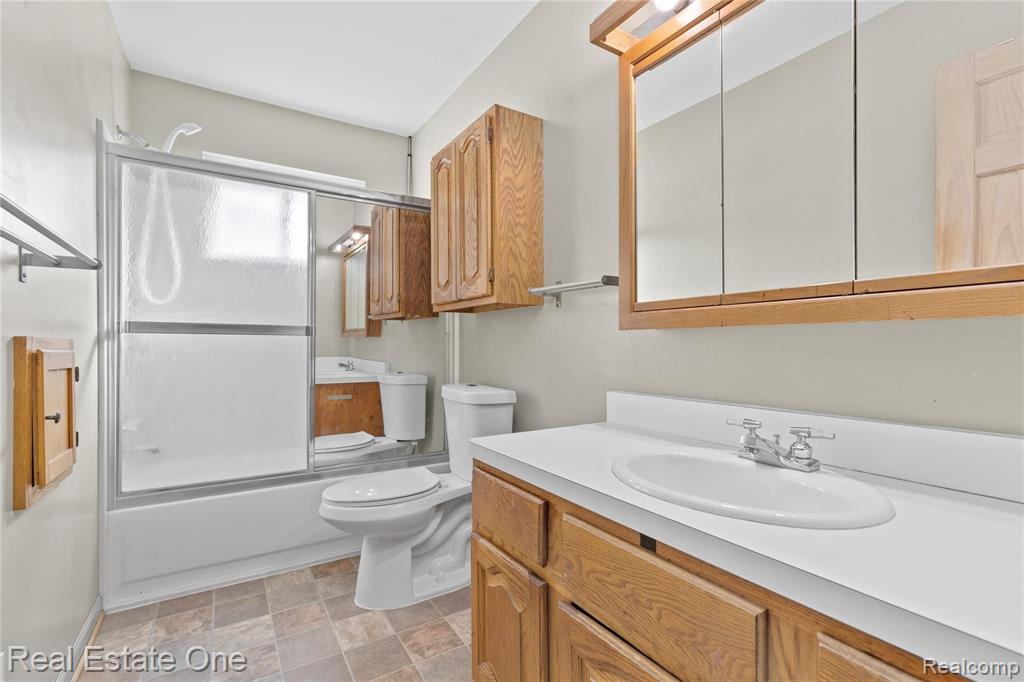 25515 Baker Street Taylor, MI 48180 - Photo 13 of 30