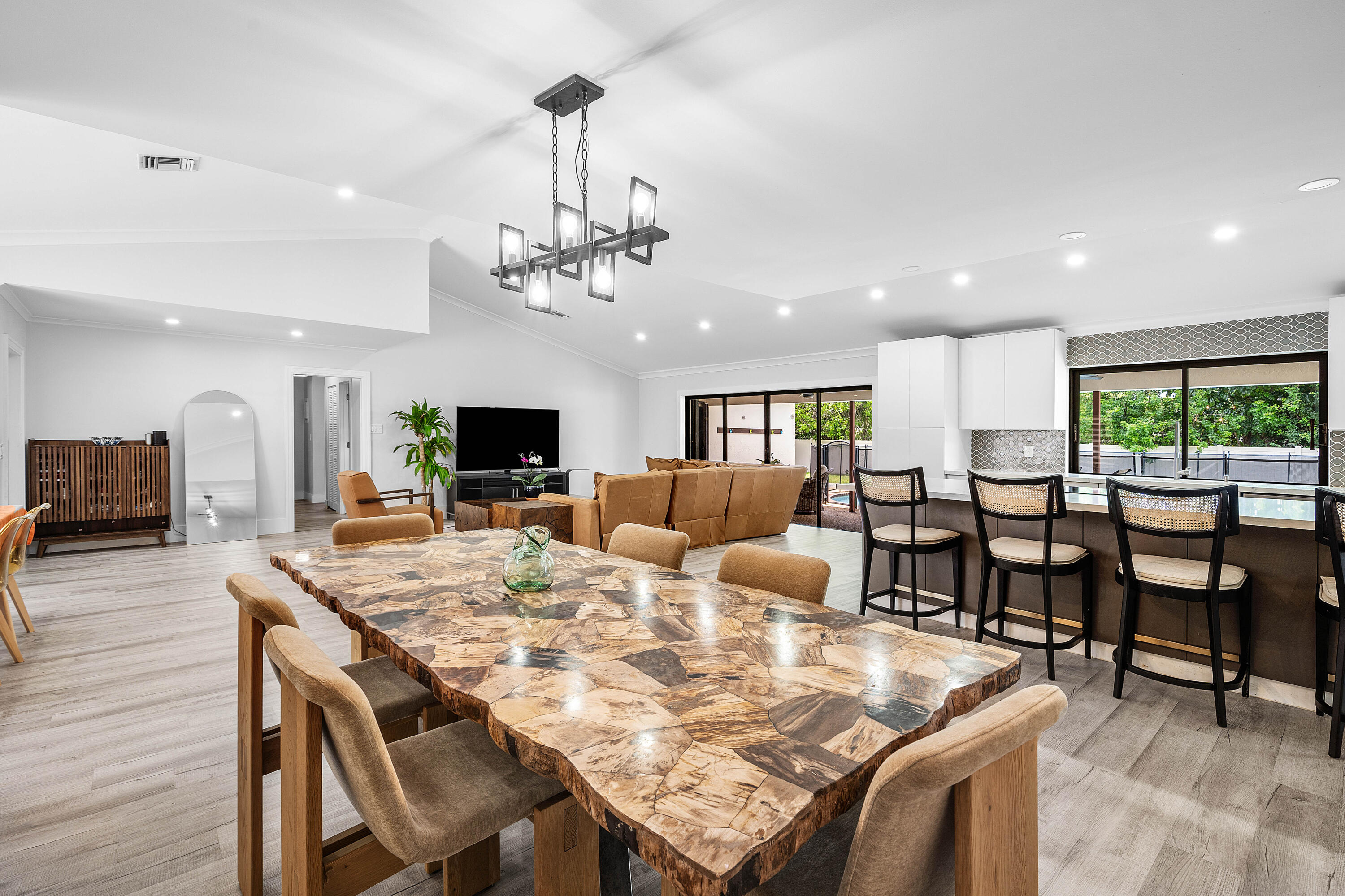 18235 104th Terrace South Boca Raton, FL 33498 - Photo 11 of 50 011-18235104thTerraceSouth-BocaRaton-FL-
