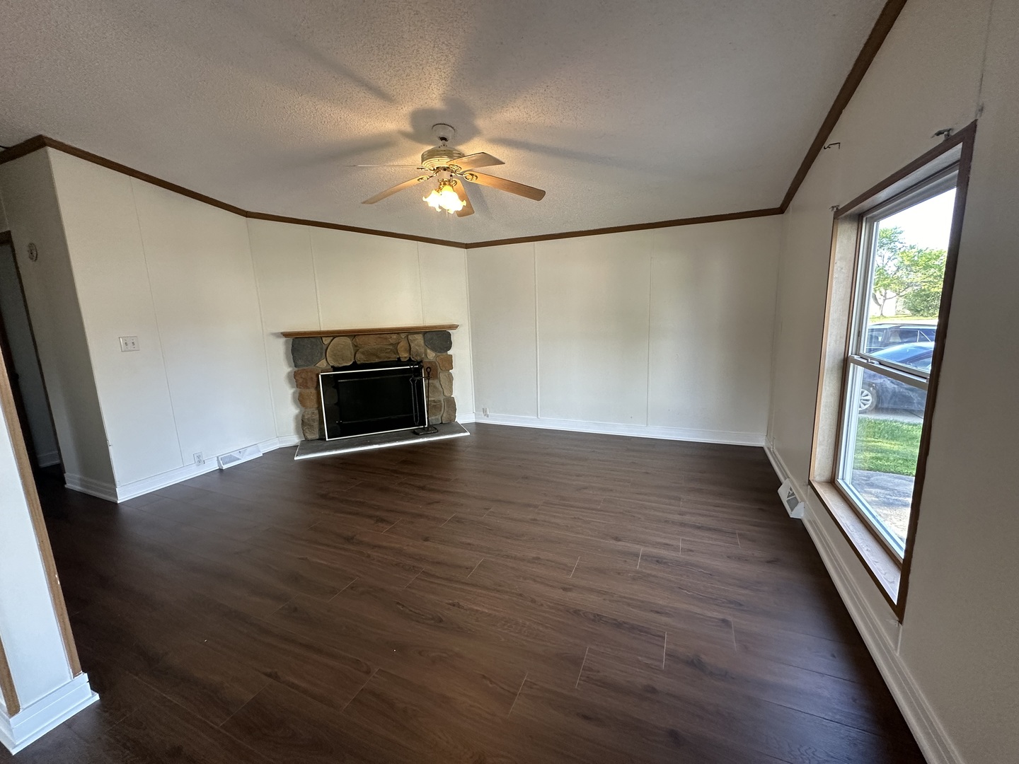 252 Blackthorn Road Matteson, IL 60443 - Photo 6 of 29 Gallery Image 6
