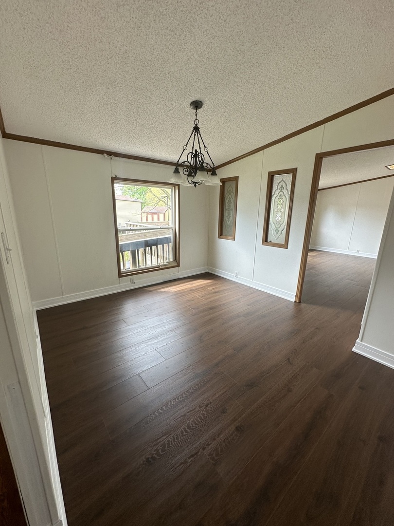 252 Blackthorn Road Matteson, IL 60443 - Photo 7 of 29 Gallery Image 7