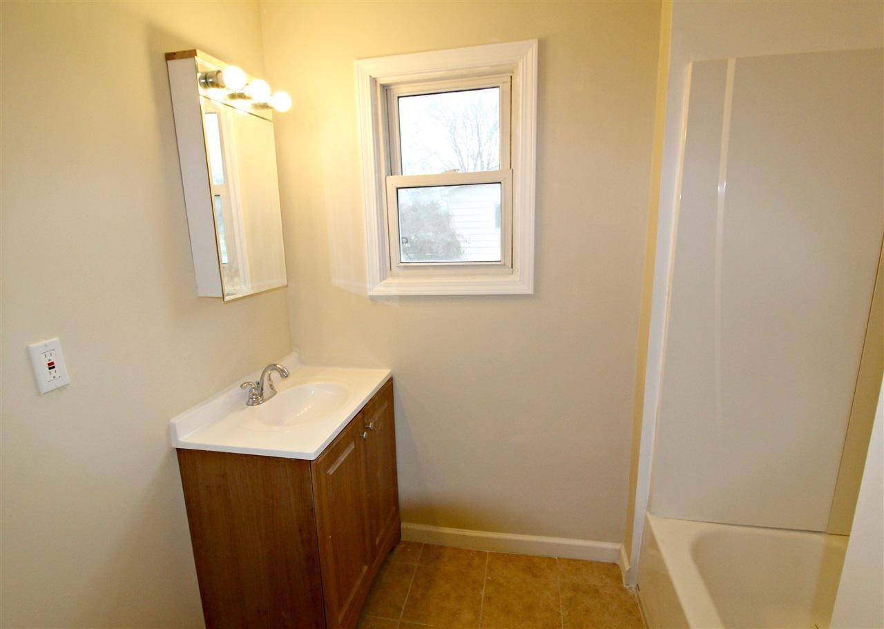 2360 Gibson Road Grand Blanc, MI 48439 - Photo 11 of 22 21525587-10.JPG