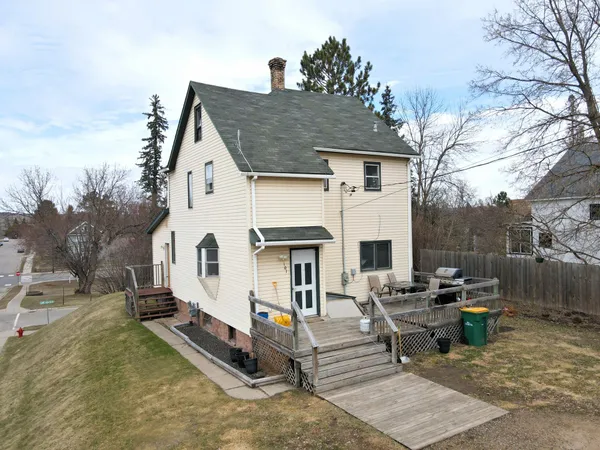 $184,900 | 101 Lakeview Boulevard, Coleraine, MN 55722