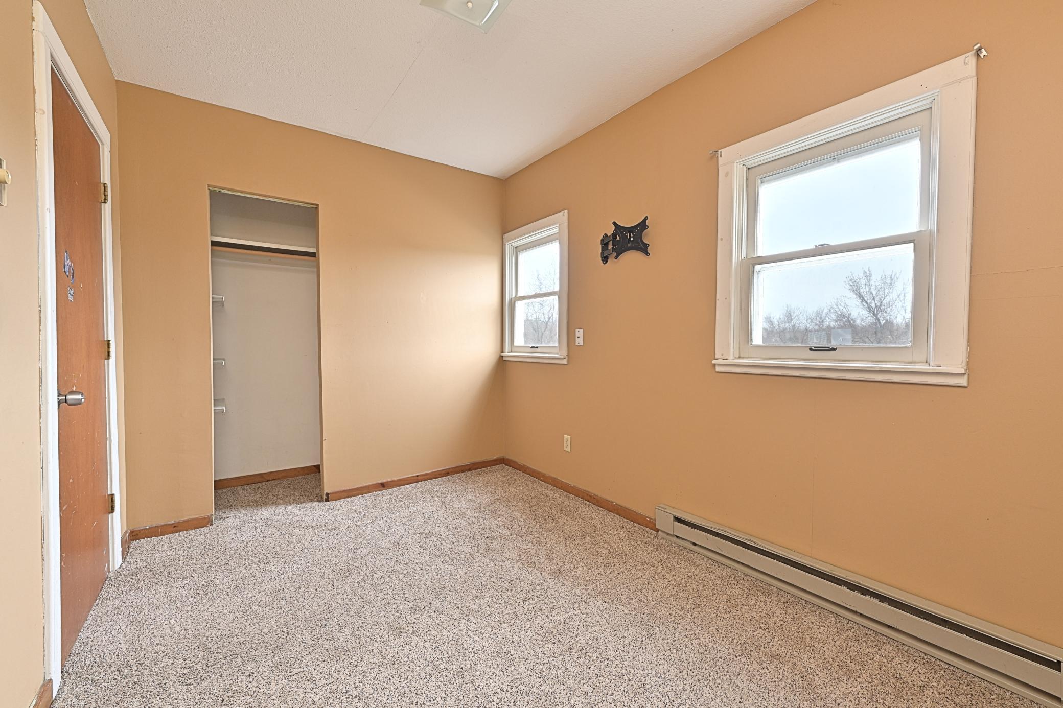 101 Lakeview Boulevard Coleraine, MN 55722 - Photo 12 of 23