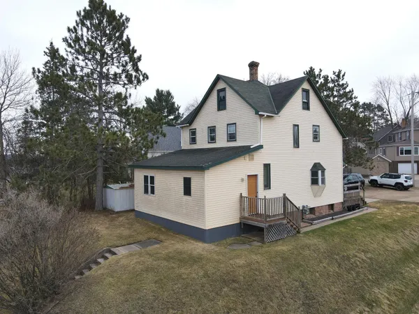 $184,900 | 101 Lakeview Boulevard, Coleraine, MN 55722