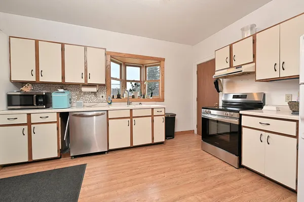 $184,900 | 101 Lakeview Boulevard, Coleraine, MN 55722