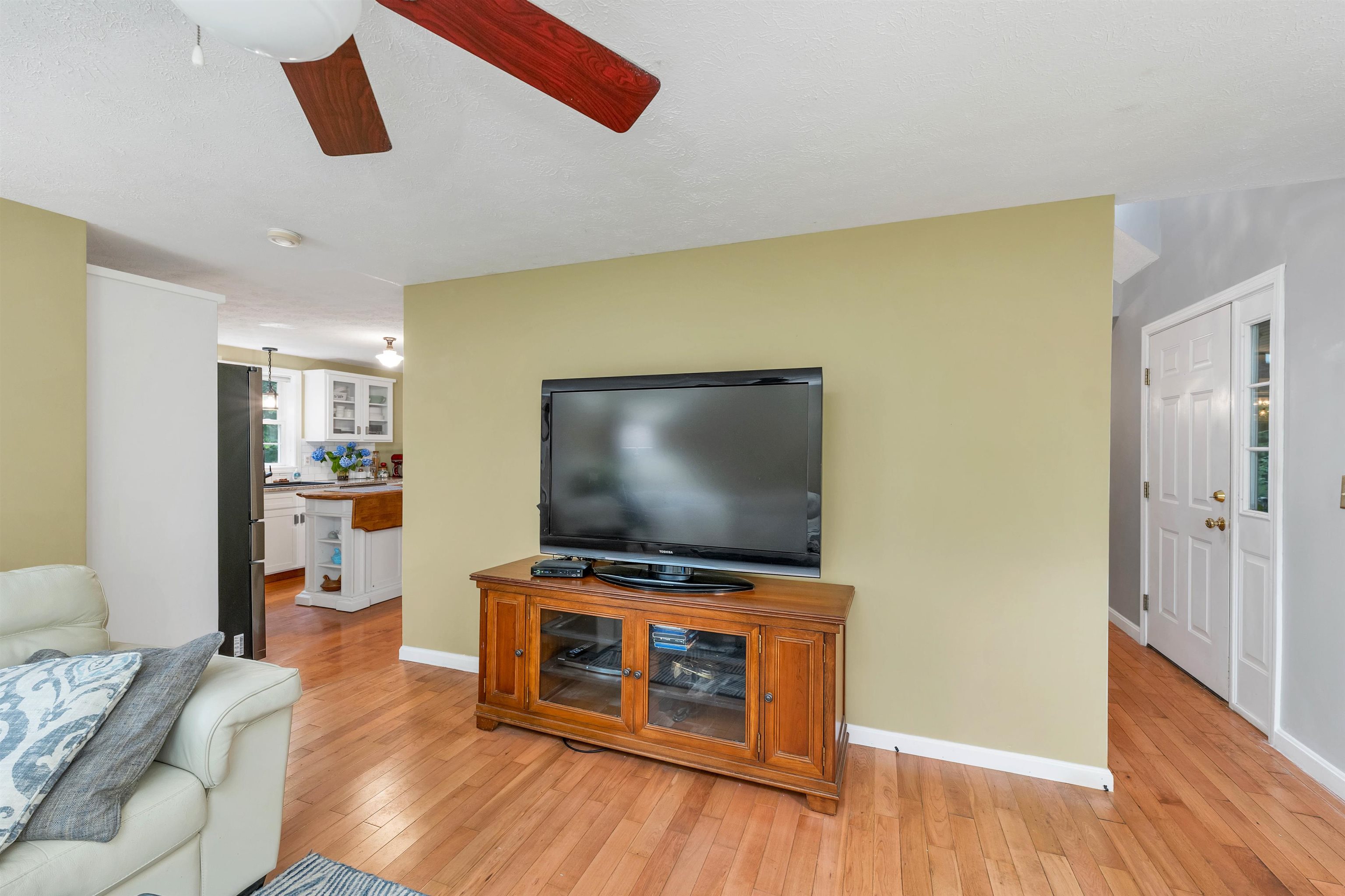 37 Forest Road Barnstead, NH 03225 - Photo 6 of 25