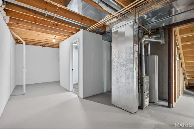 $325,000 | 5709 Portsmouth Lane, House Springs, MO 63051