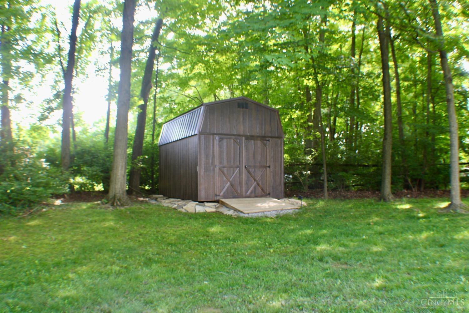4656 Aston Road Cincinnati, OH 45244 - Photo 10 of 19