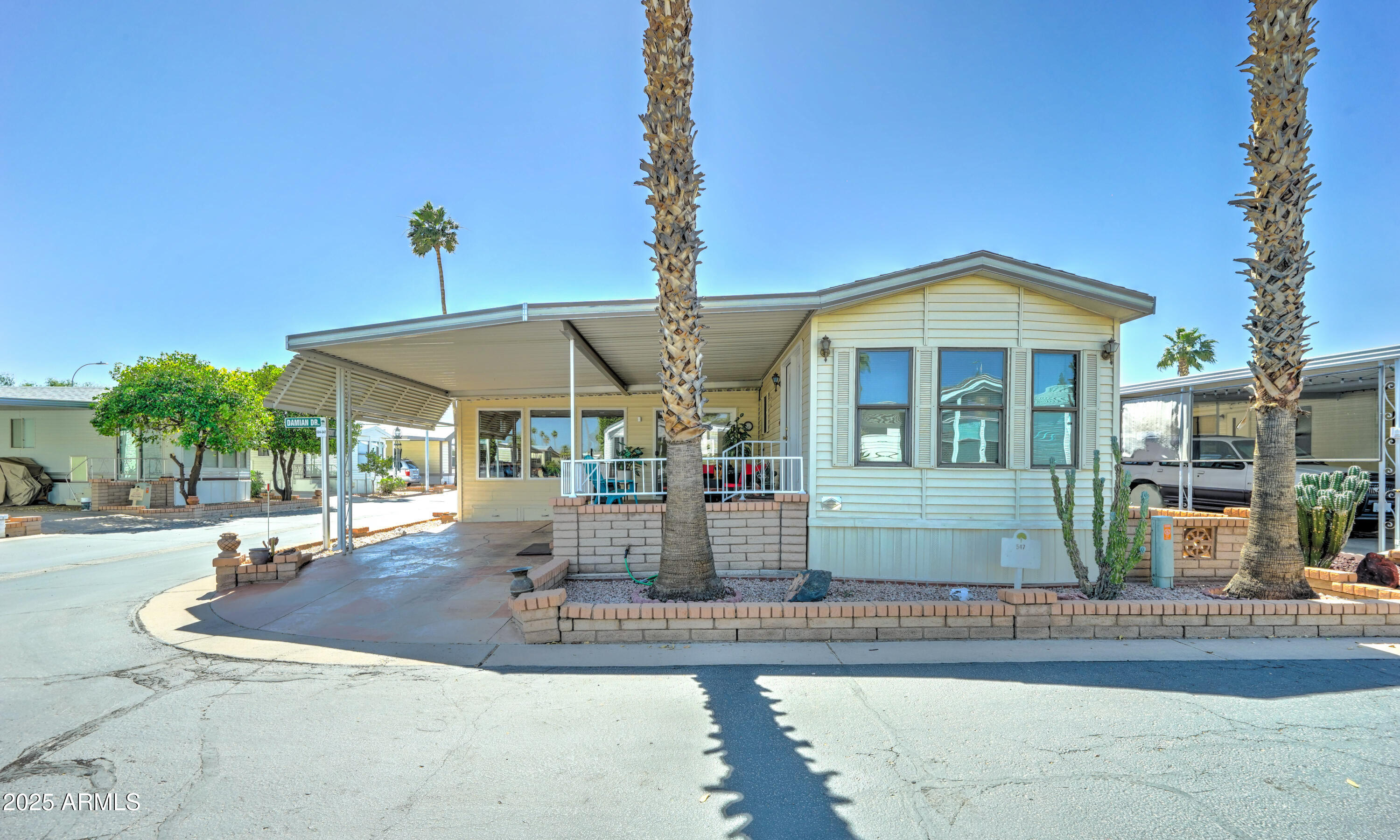 111 South Greenfield Road, Unit 547 Mesa, AZ 85206 - Photo 2 of 28 Welcome Home!
