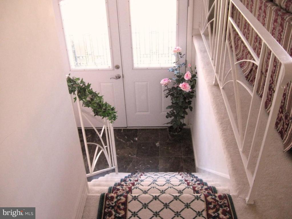 2145 Coventry Road Lancaster, PA 17601 - Photo 4 of 26 Gallery Image 4
