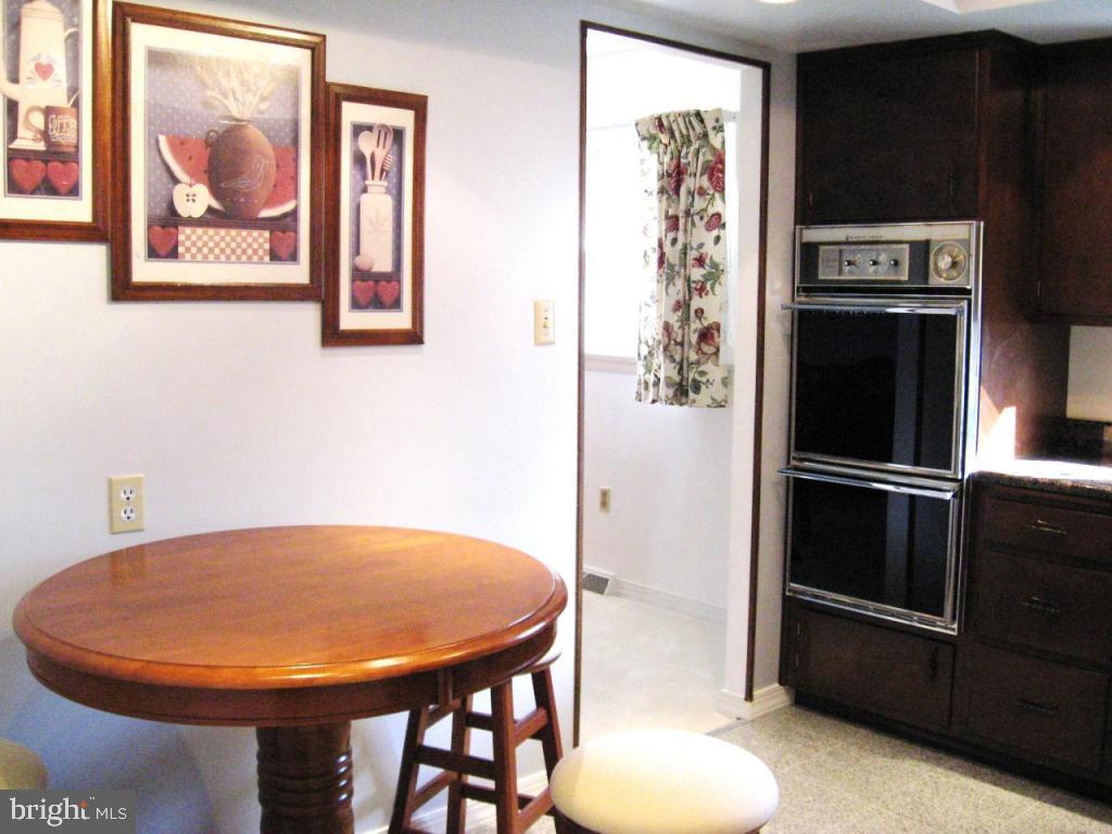 2145 Coventry Road Lancaster, PA 17601 - Photo 8 of 26 Gallery Image 8