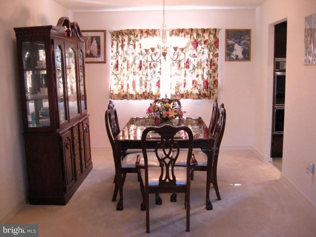 2145 Coventry Road Lancaster, PA 17601 - Photo 9 of 26 Gallery Image 9
