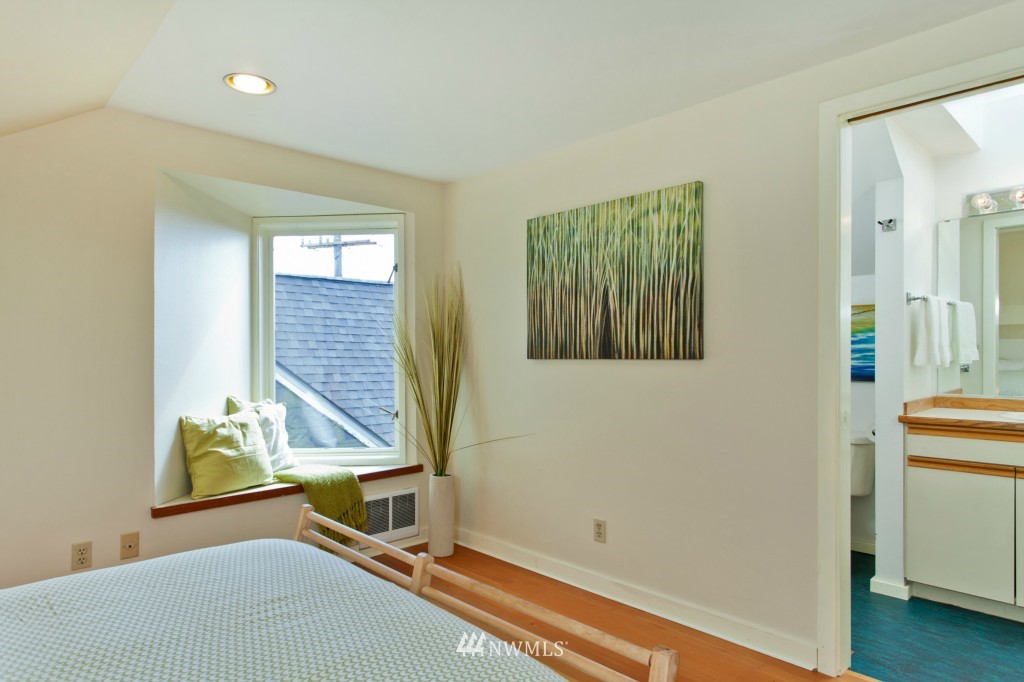 1160 North 76th Street Seattle, WA 98103 - Photo 8 of 15 Gallery Image 8