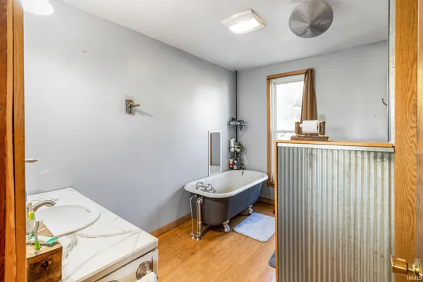 $190,000 | 684 East 225 North, Winchester, IN 47394