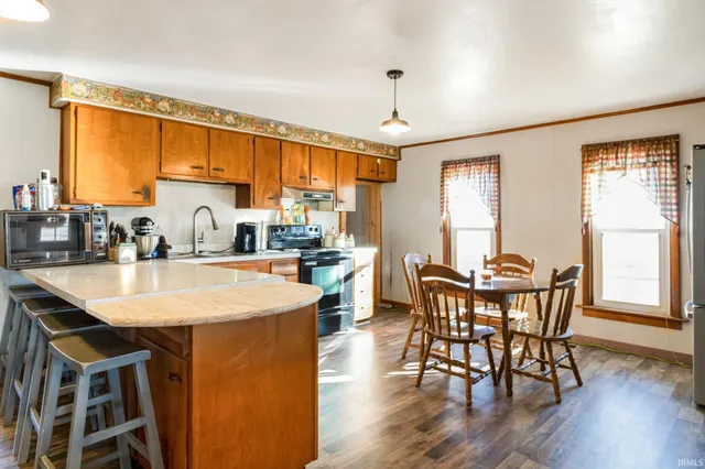 $220,000 | 684 East 225 North, Winchester, IN 47394