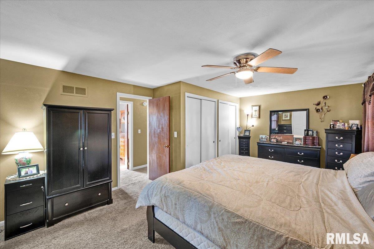 1720 West Queens Court Road Peoria, IL 61614 - Photo 11 of 39