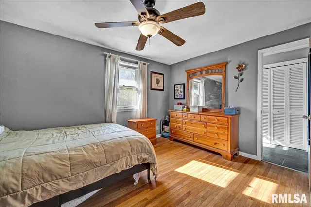 $220,000 | 1720 West Queens Court Road, Peoria, IL 61614